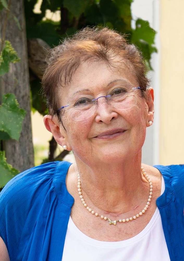 Rosa Toth 3